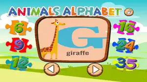 ABC 字母拼图幼儿园拼图游戏的孩子们